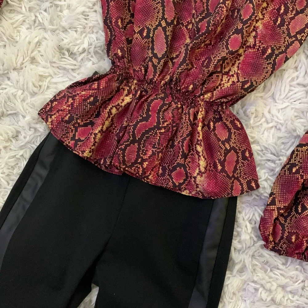 Michael Kors burgundy & blacks skin print peplum silk top Size XS